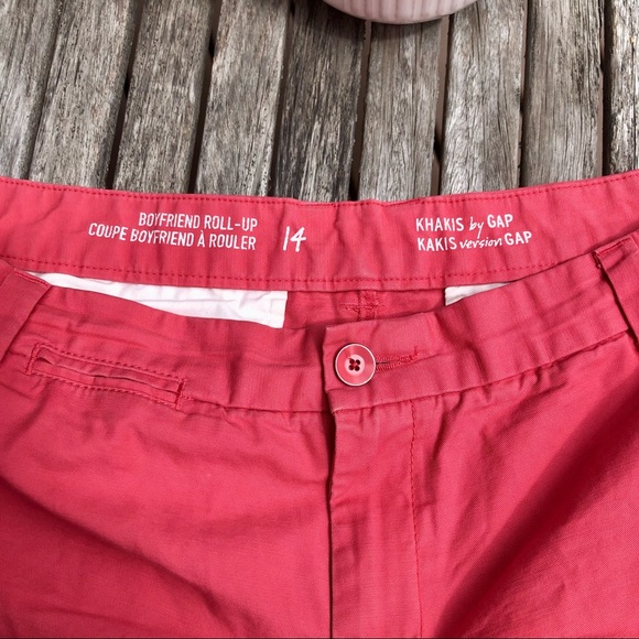 Gap Boyfriend roll-up shorts. Dark salmon colour. Size 14. - Picture 3 of 5